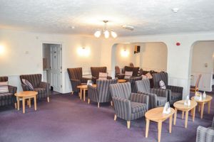 COMMUNAL LOUNGE- click for photo gallery